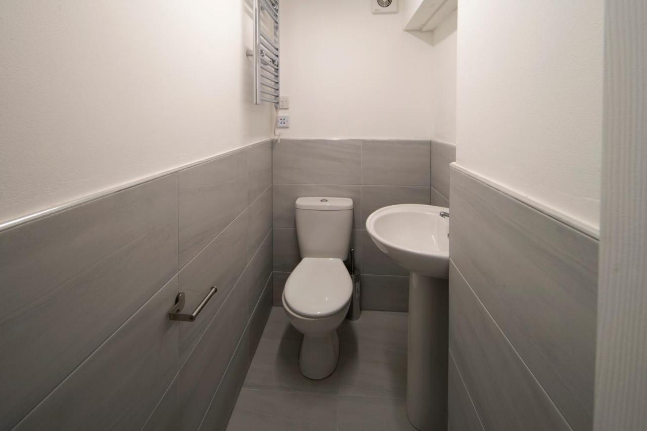 Harbourside Hostel Бристоль Экстерьер фото